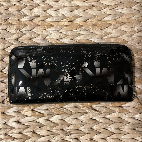 MICHAEL KORS WALLET - Picture 2 of 6